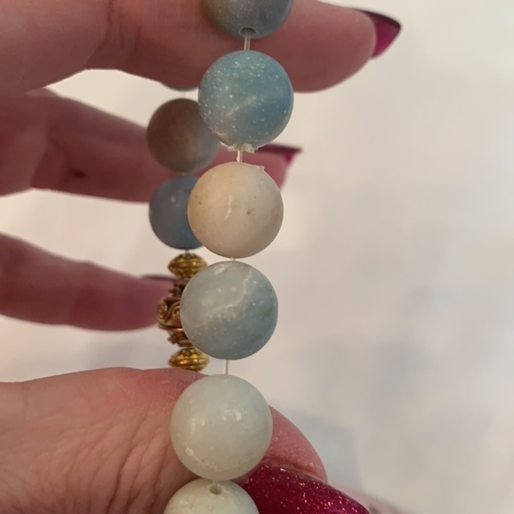 Natural stone large chalky milk bead stretch - Picture 6 of 10